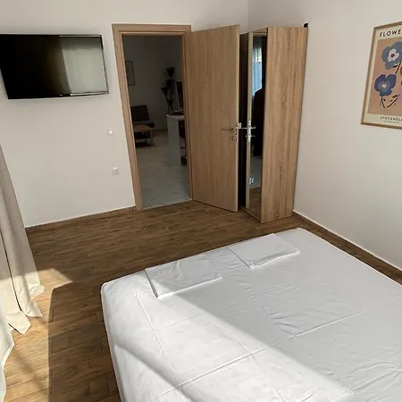 Sofia Apartment Nea Skioni