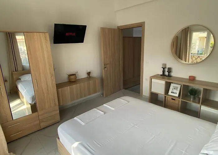 Sofia Apartment Nea Skioni